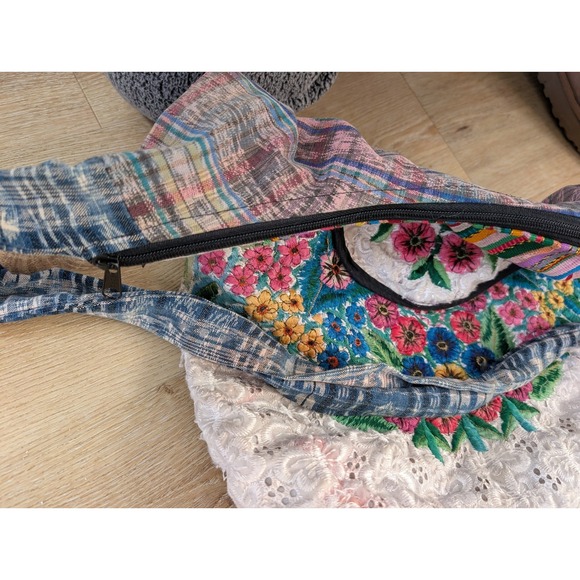 Bohemian Multicolored Textile Bag With Floral Embroidery - Picture 15 of 15